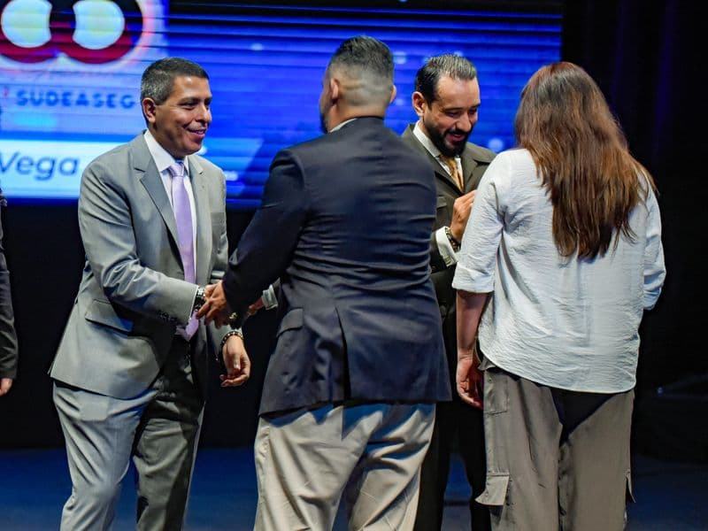 Aniversario 68 de la Sudeaseg: ocasión para reconocer la entrega inquebrantable de su personal